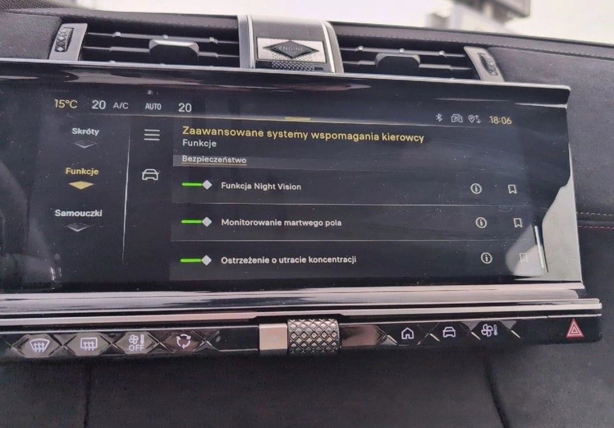 DS Automobiles DS 7 Crossback - Zdjęcie 26