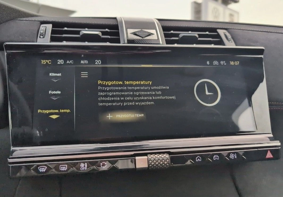 DS Automobiles DS 7 Crossback - Zdjęcie 28