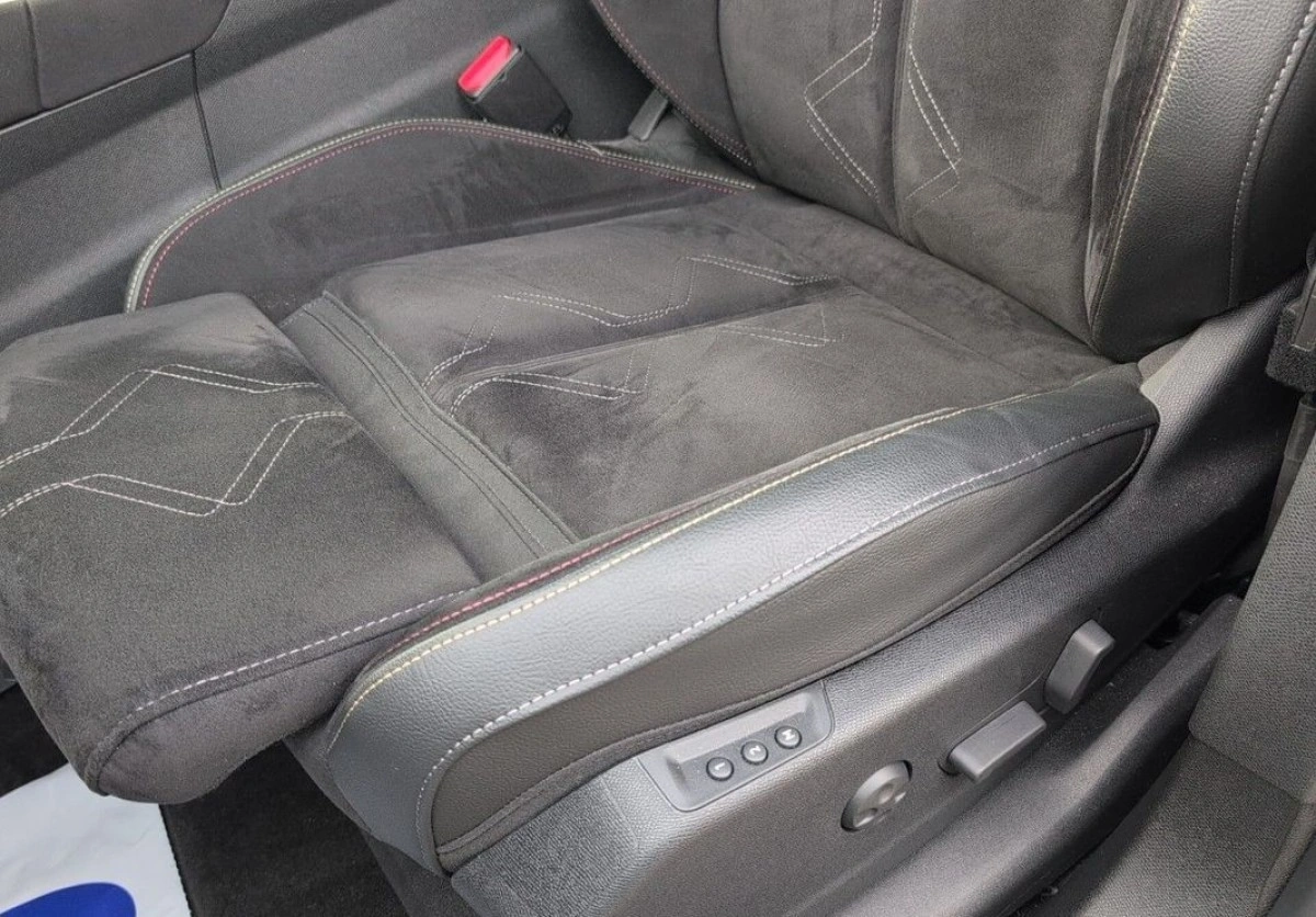 DS Automobiles DS 7 Crossback - Zdjęcie 30