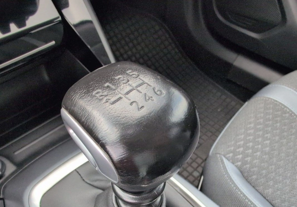 Peugeot 2008 - Zdjęcie 15