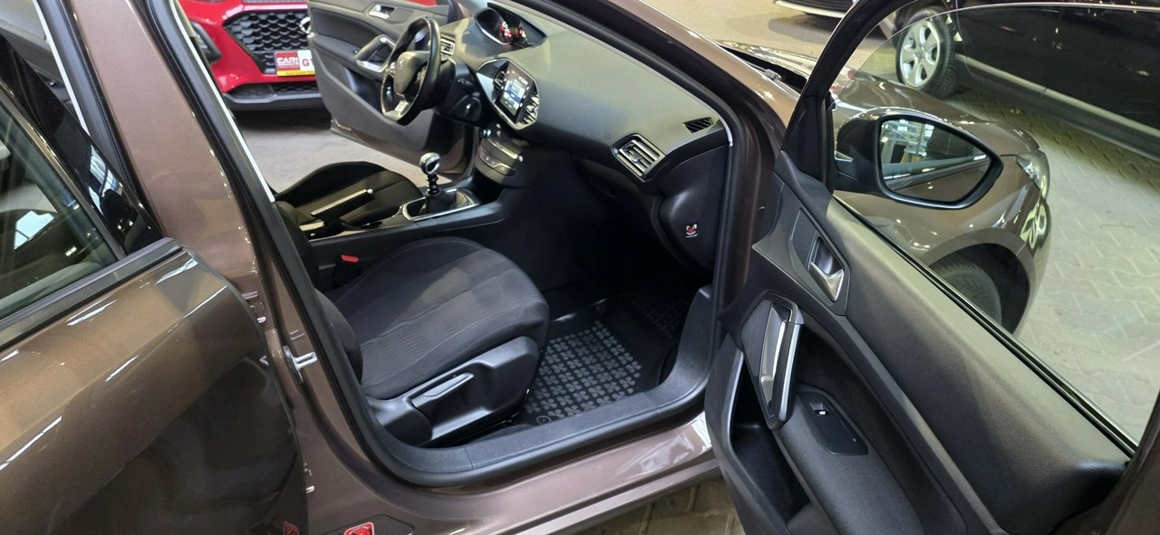 Peugeot 308 - Zdjęcie 15