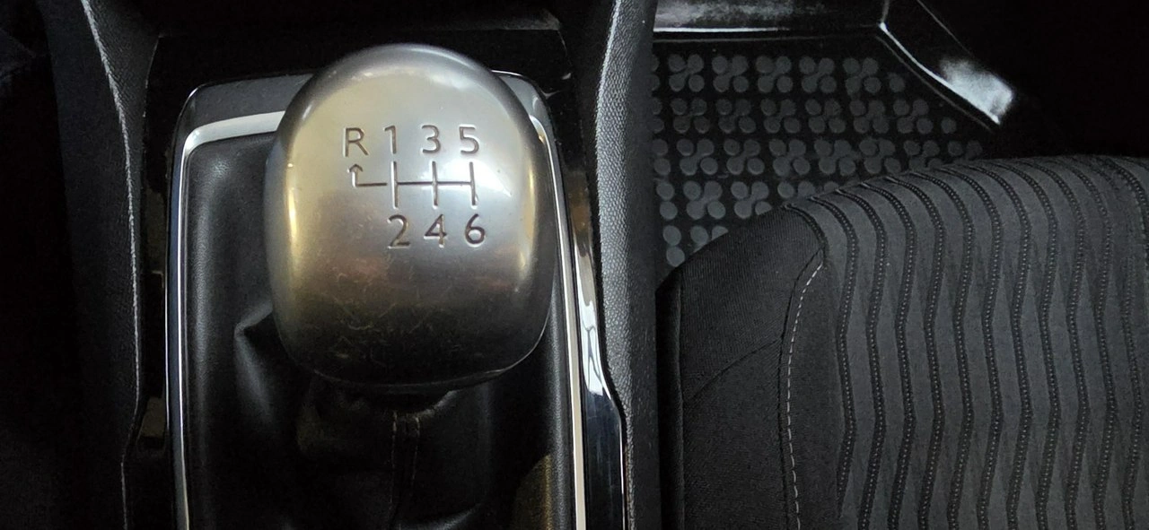 Peugeot 308 - Zdjęcie 24