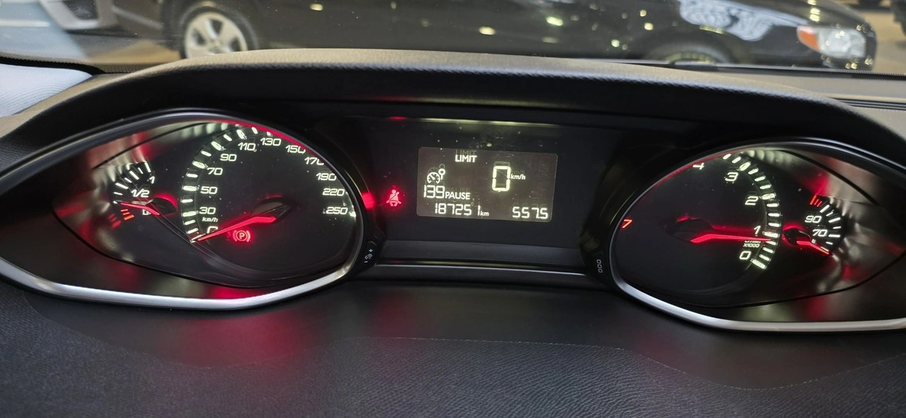 Peugeot 308 - Zdjęcie 25