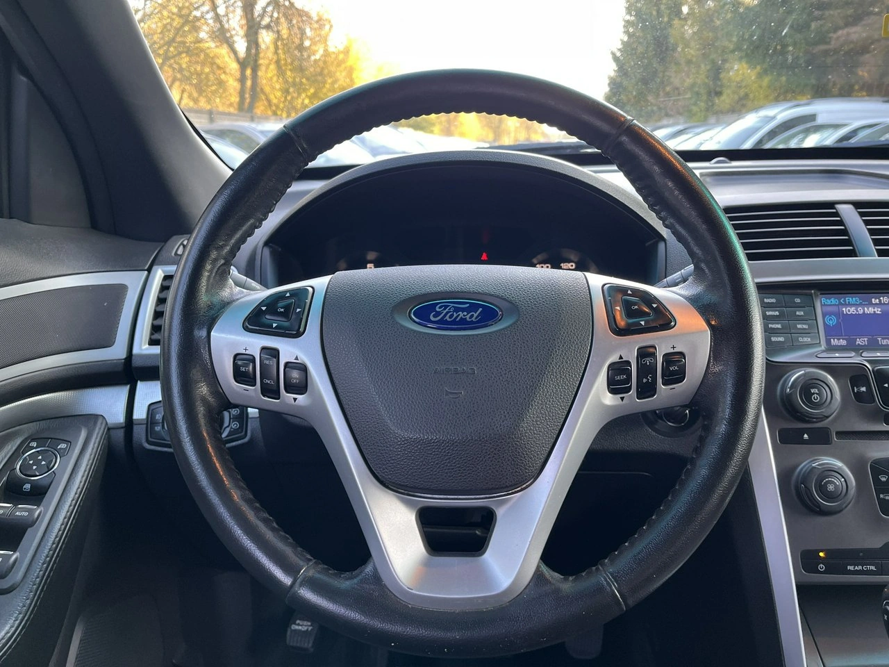 Ford Explorer - Zdjęcie 14