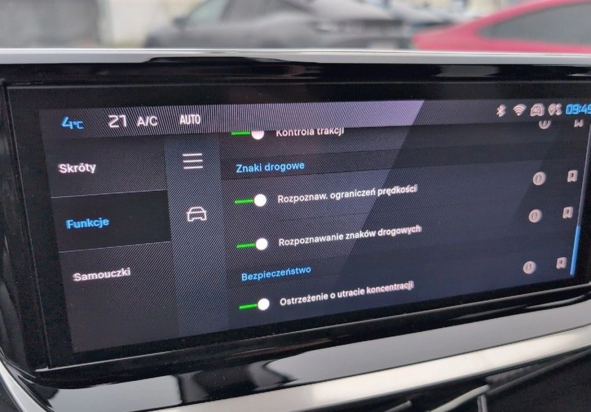 Peugeot 2008 - Zdjęcie 23