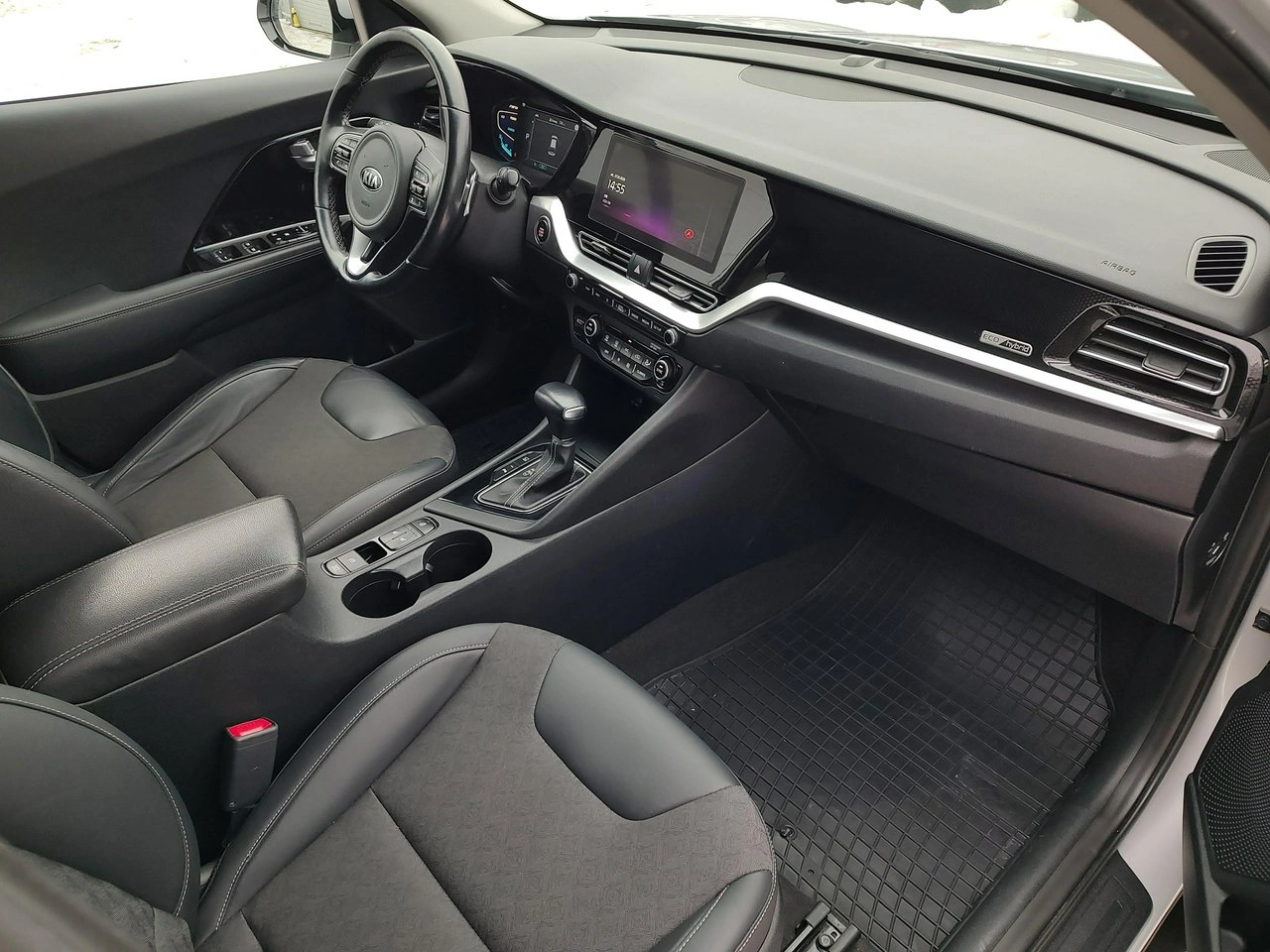 Kia Niro - Zdjęcie 21