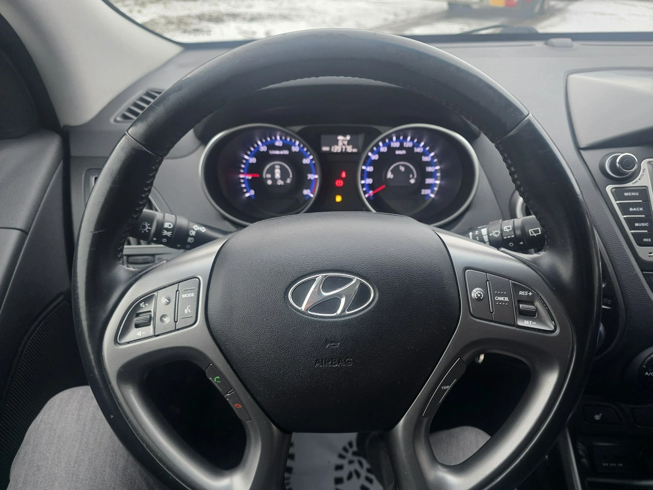 Hyundai ix35 - Zdjęcie 38