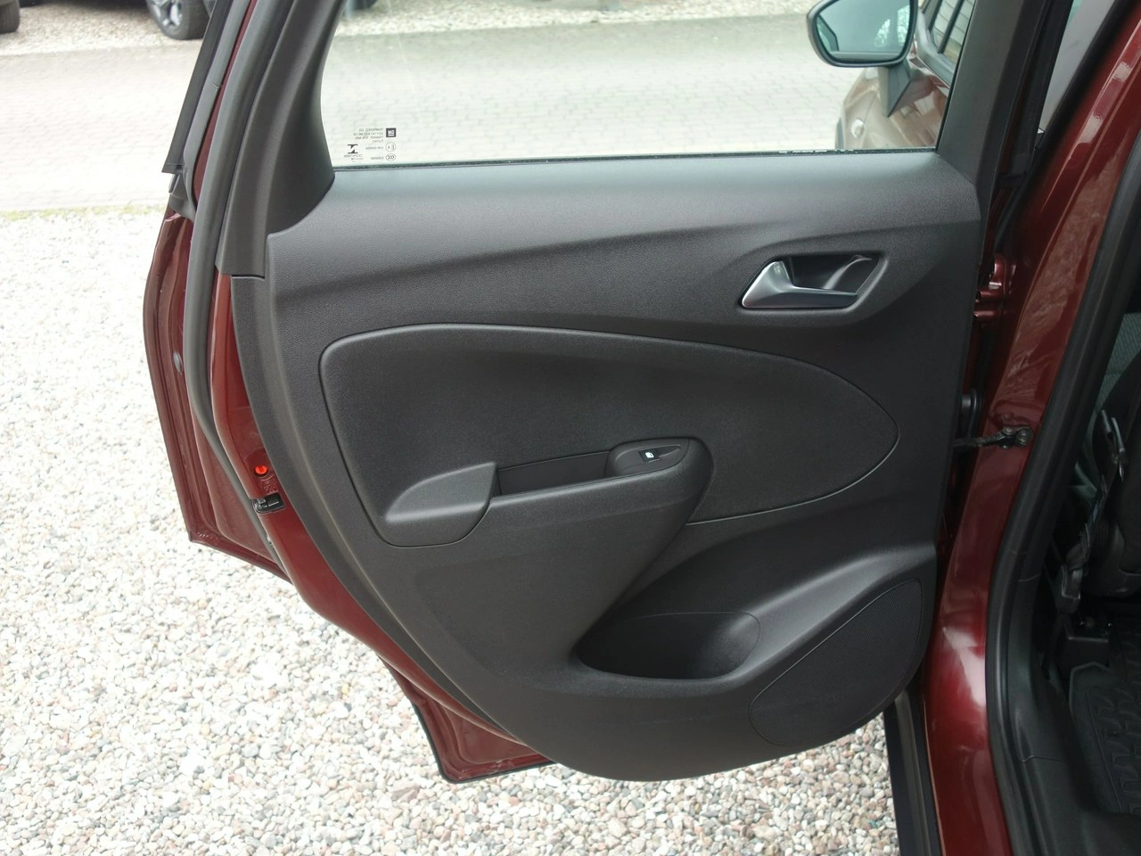 Opel Crossland X - Zdjęcie 9