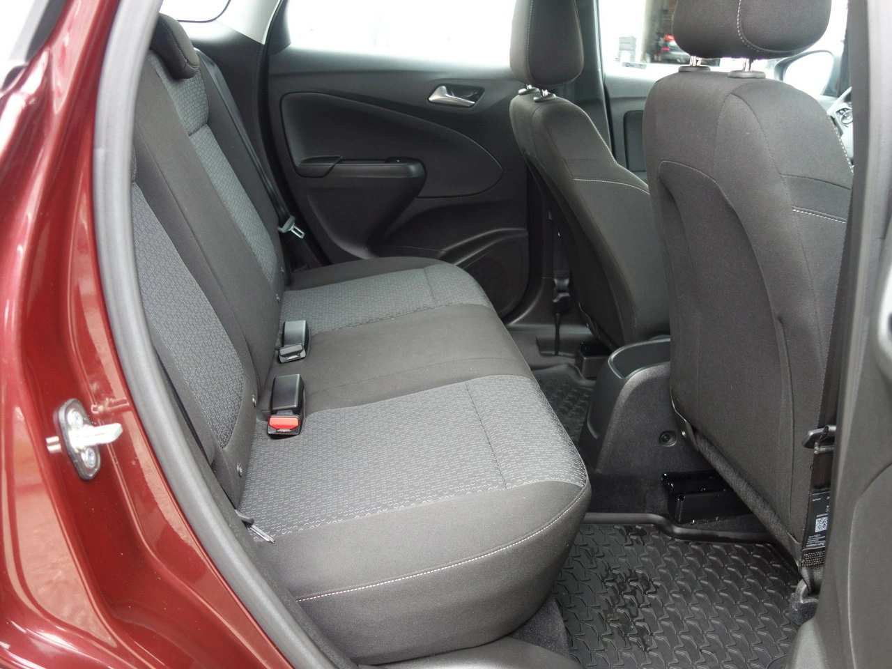 Opel Crossland X - Zdjęcie 12