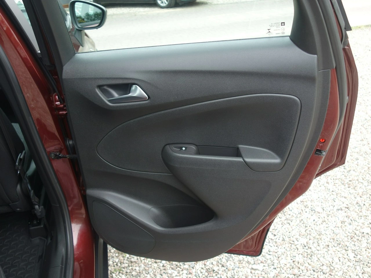 Opel Crossland X - Zdjęcie 13