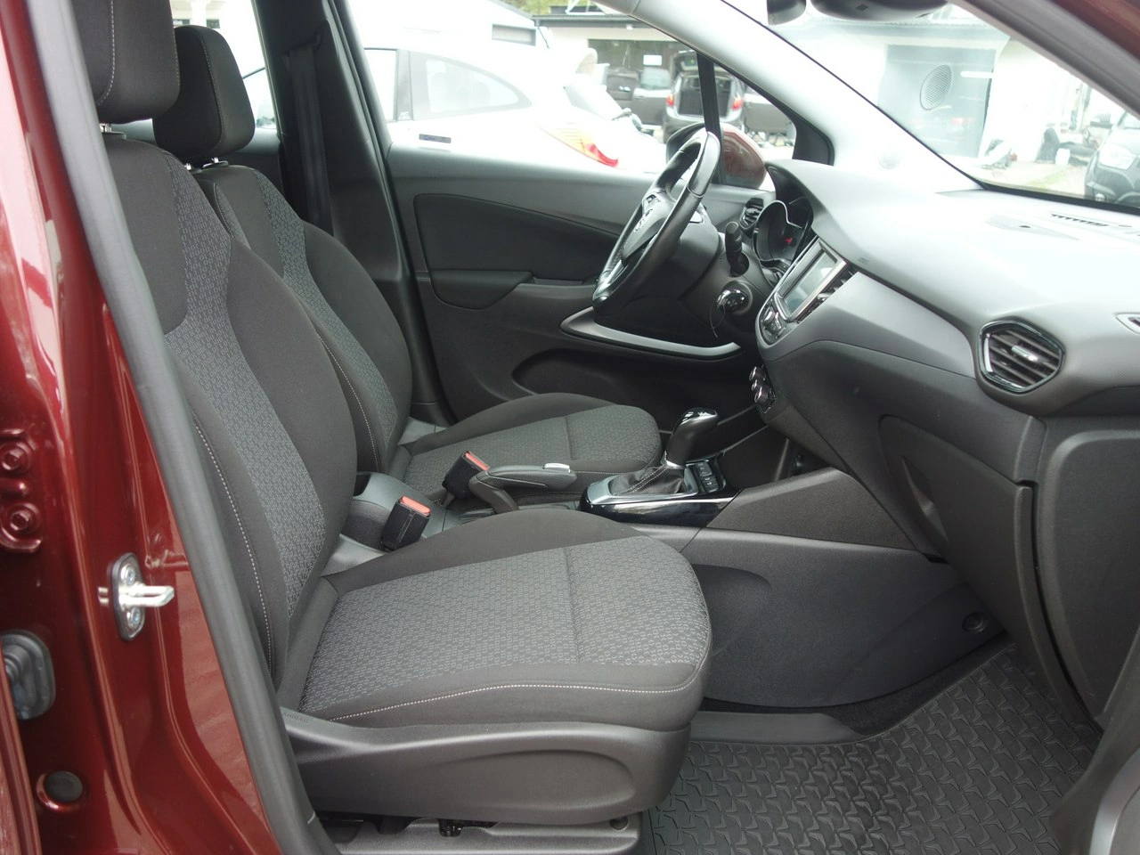 Opel Crossland X - Zdjęcie 14