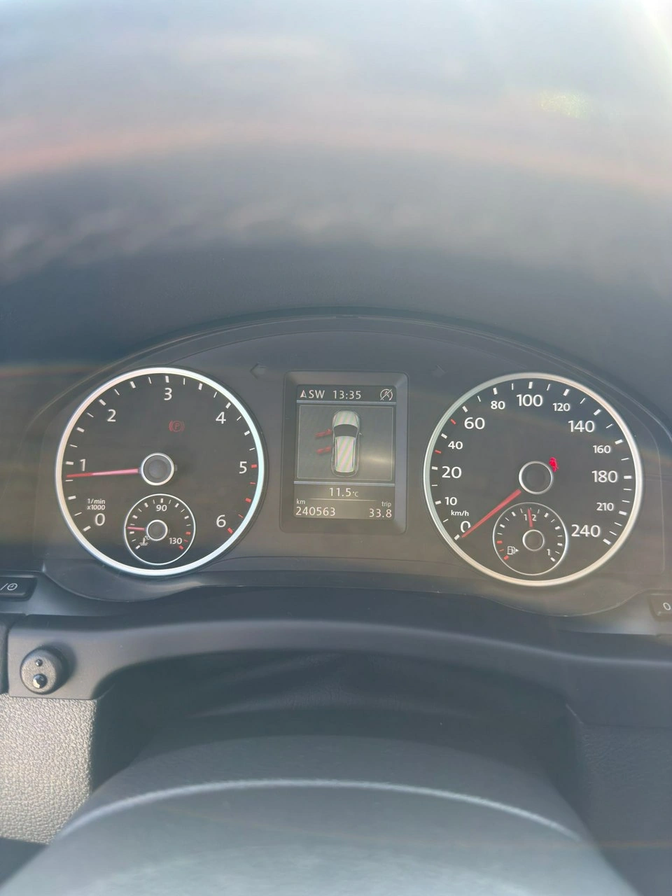 Volkswagen Tiguan - Zdjęcie 11