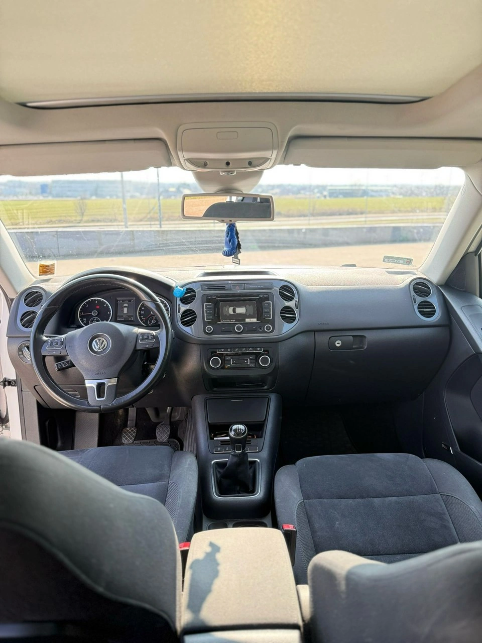 Volkswagen Tiguan - Zdjęcie 8