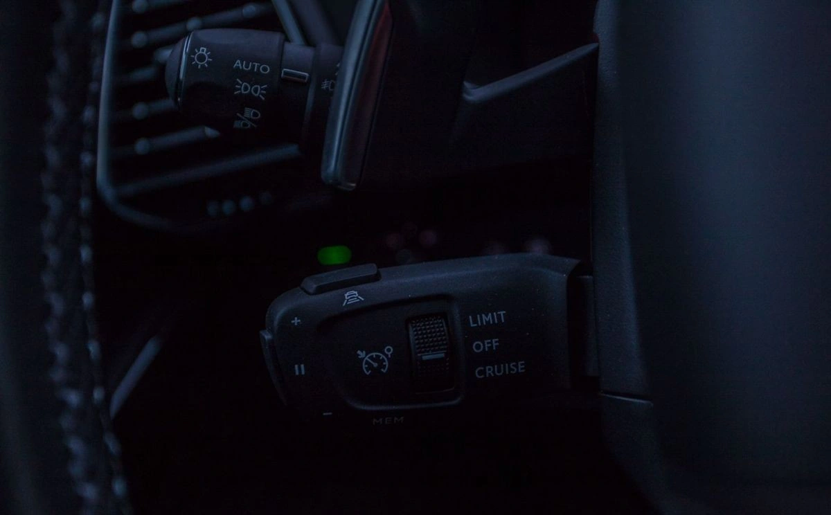 DS Automobiles DS 7 Crossback - Zdjęcie 21