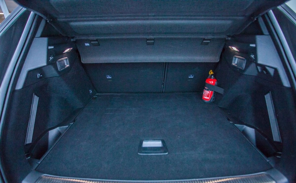 DS Automobiles DS 7 Crossback - Zdjęcie 28