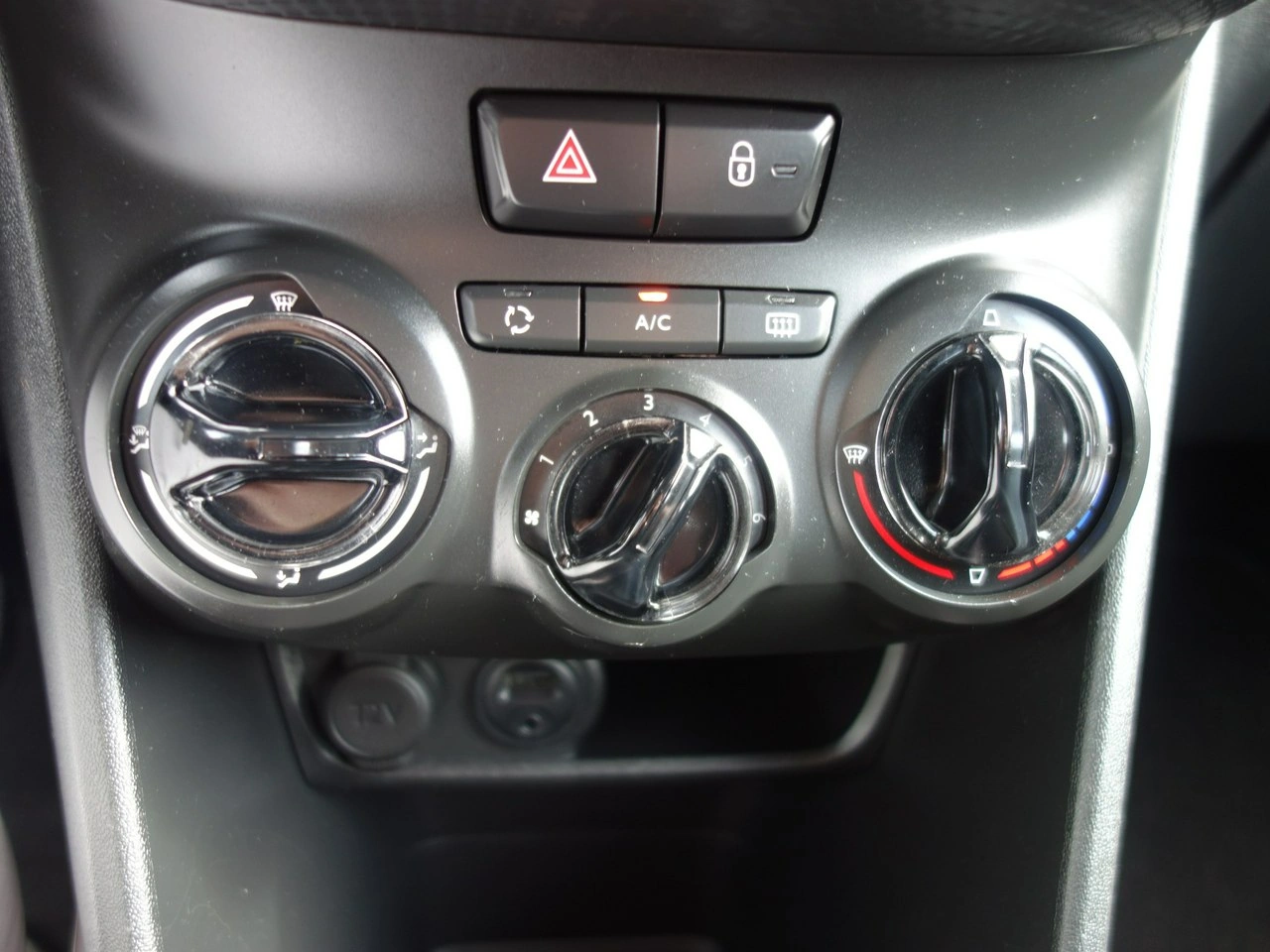 Peugeot 2008 - Zdjęcie 16