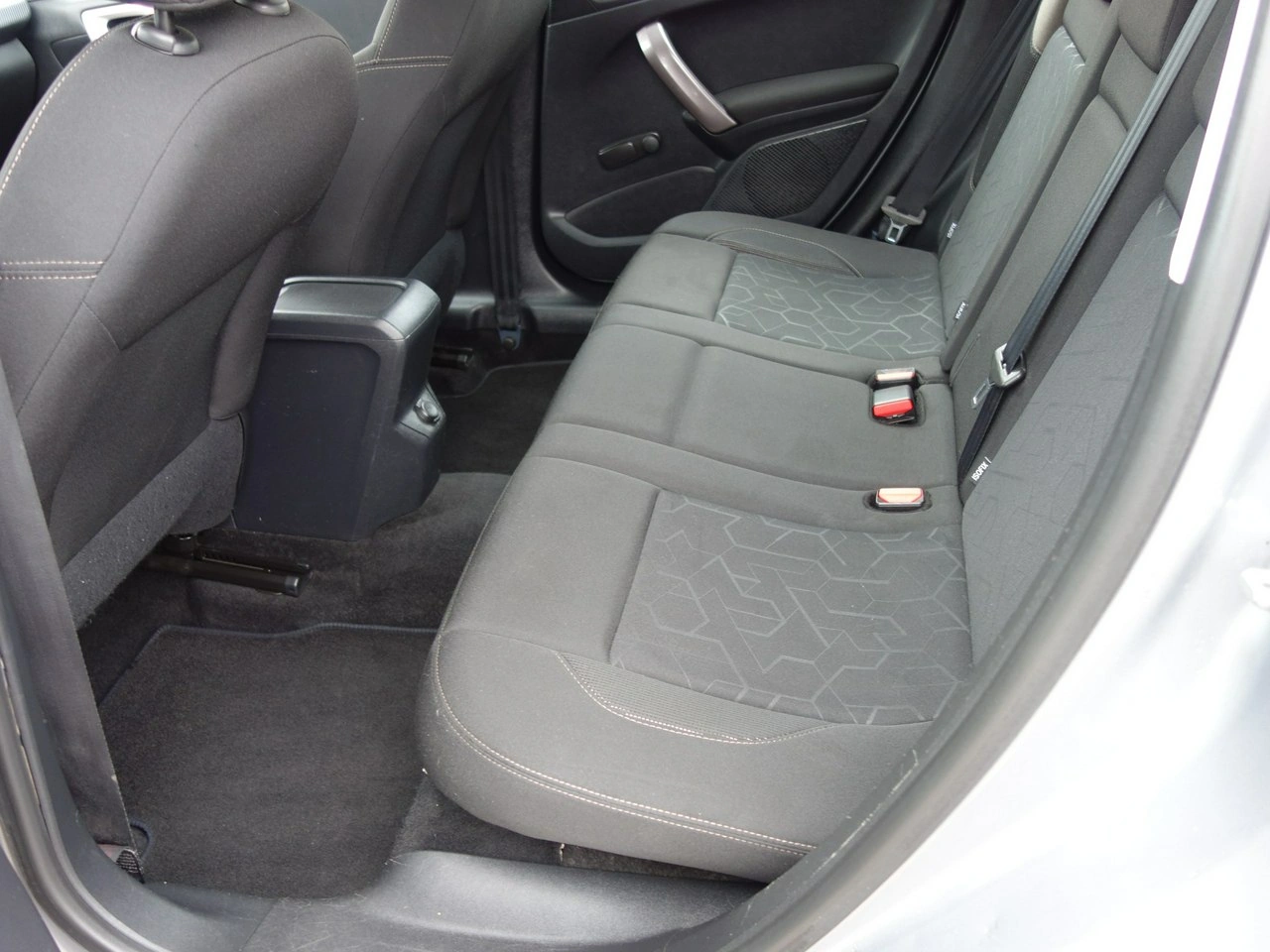 Peugeot 2008 - Zdjęcie 6