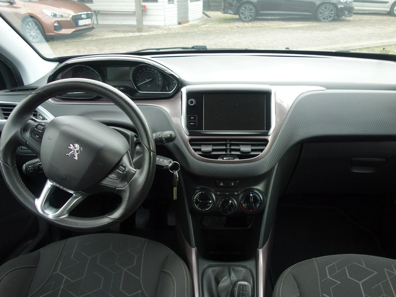 Peugeot 2008 - Zdjęcie 7