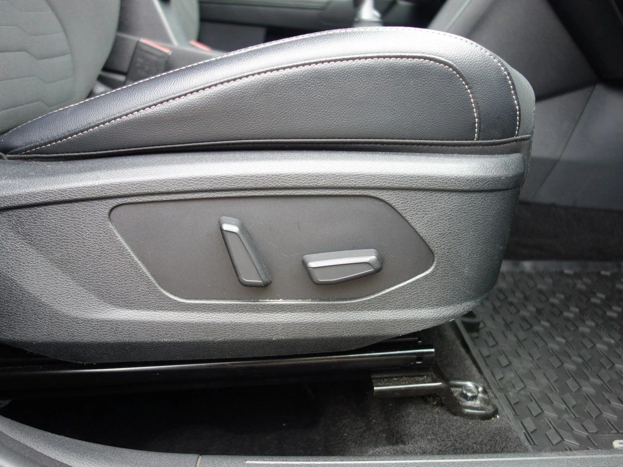 Kia Sportage - Zdjęcie 17