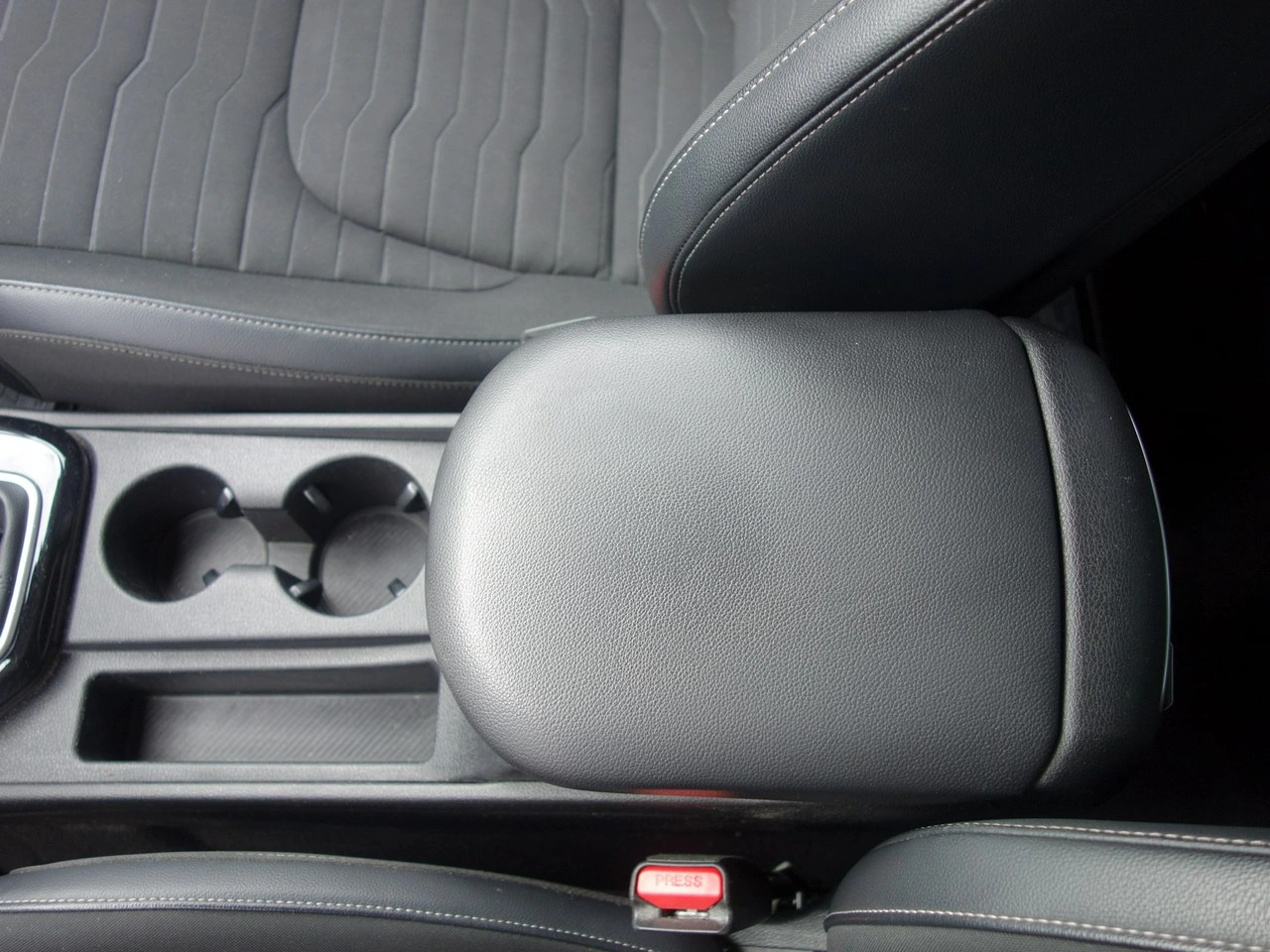 Kia Sportage - Zdjęcie 24