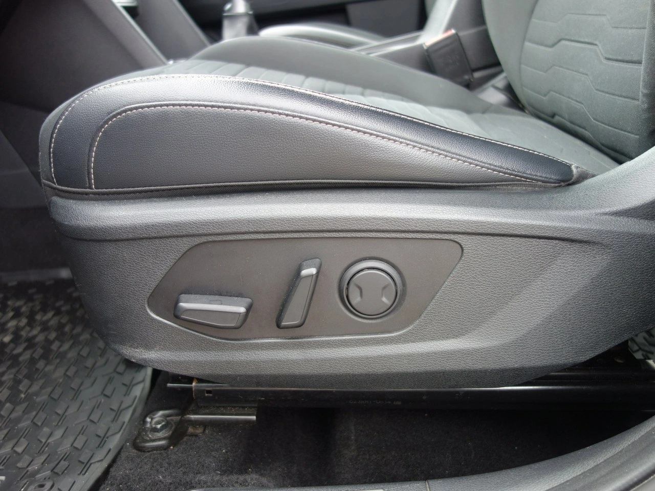 Kia Sportage - Zdjęcie 8