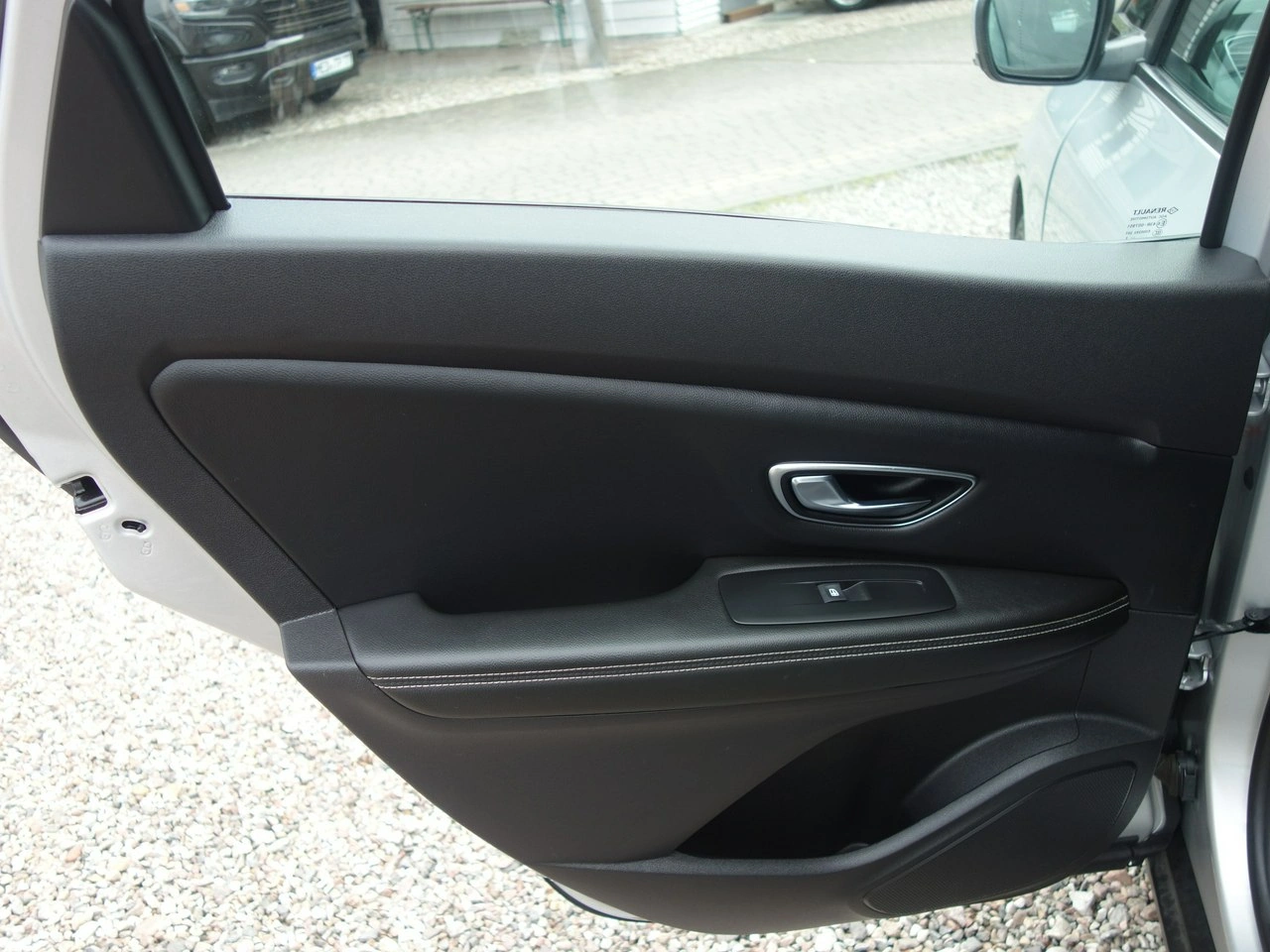 Renault Scenic - Zdjęcie 10