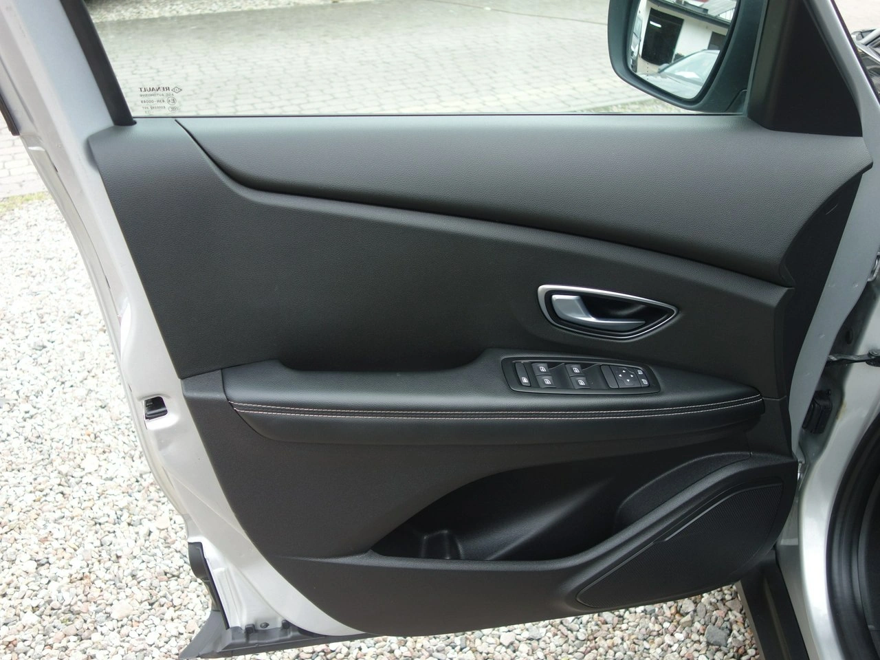 Renault Scenic - Zdjęcie 8