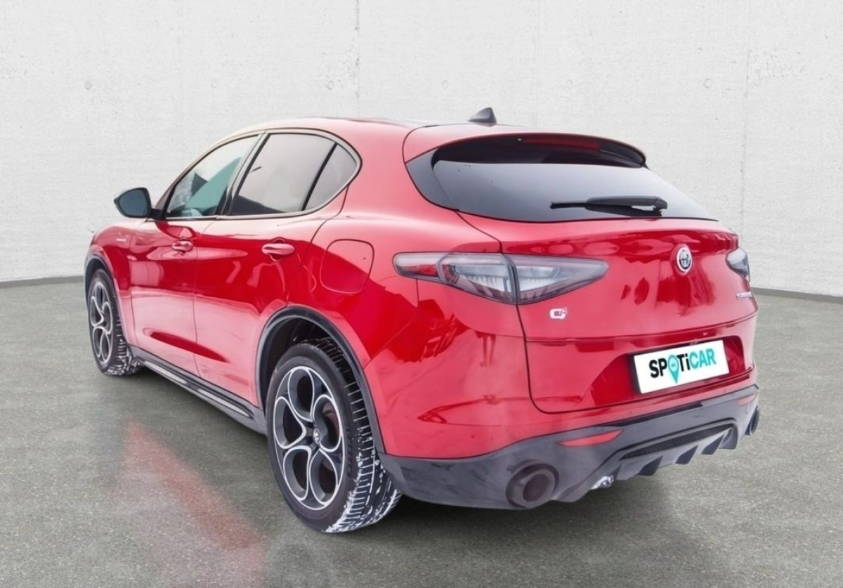 Alfa Romeo Stelvio - Zdjęcie 4