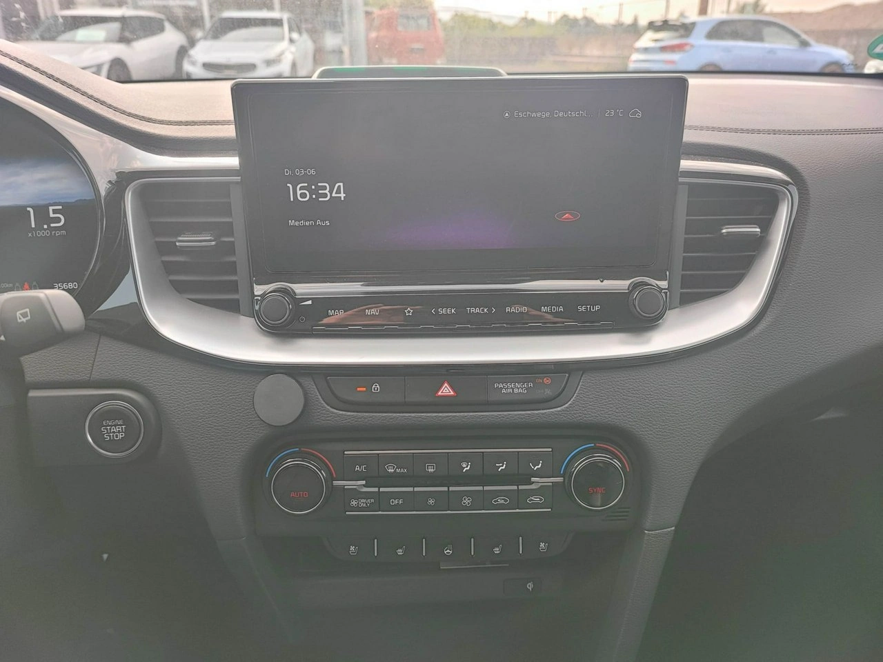 Kia Ceed - Zdjęcie 17