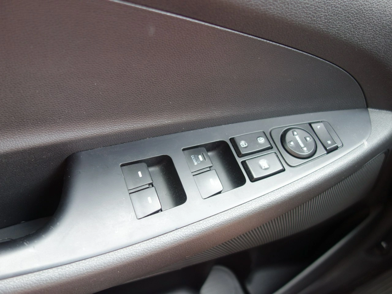 Hyundai Tucson - Zdjęcie 18