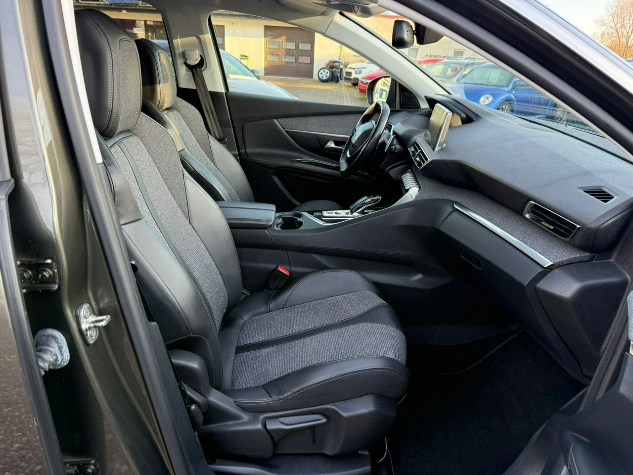 Peugeot 3008 - Zdjęcie 21