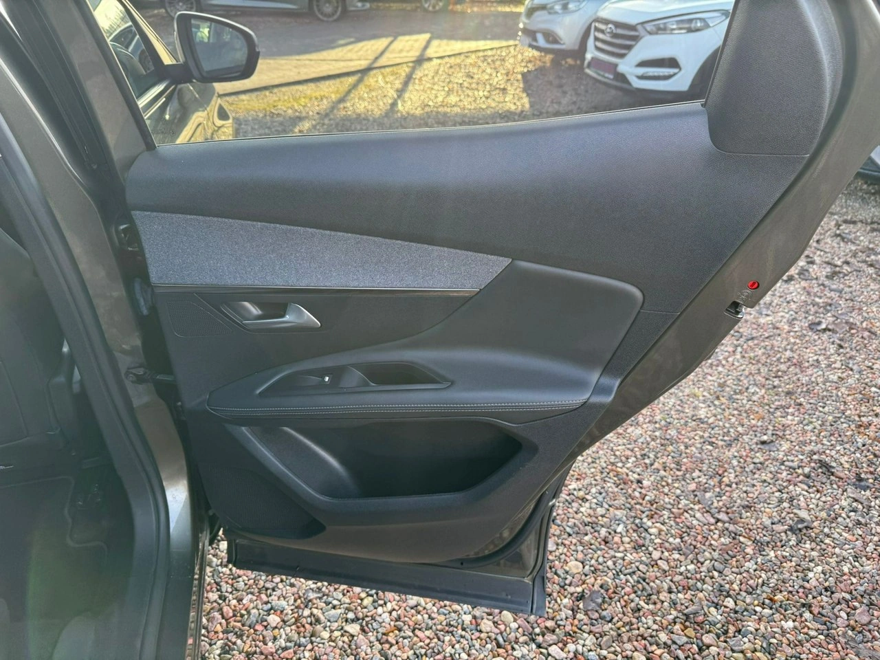 Peugeot 3008 - Zdjęcie 22