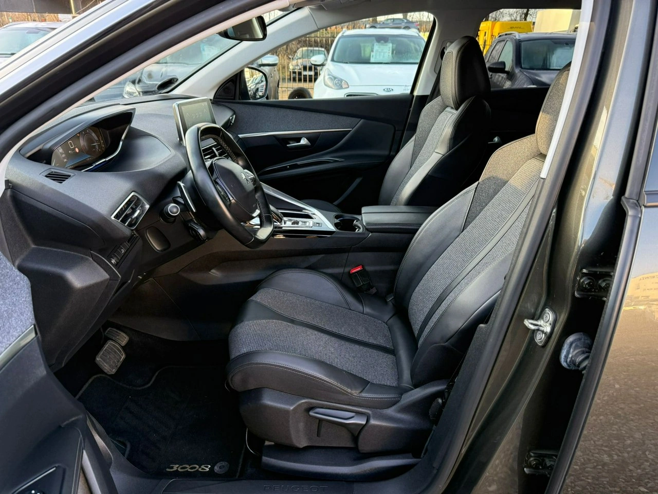 Peugeot 3008 - Zdjęcie 27