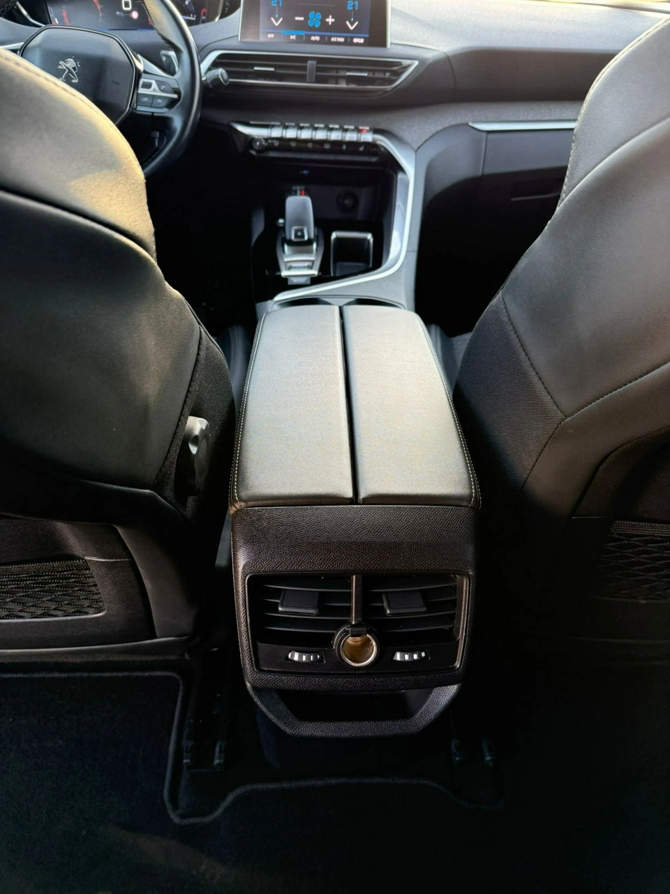 Peugeot 3008 - Zdjęcie 31