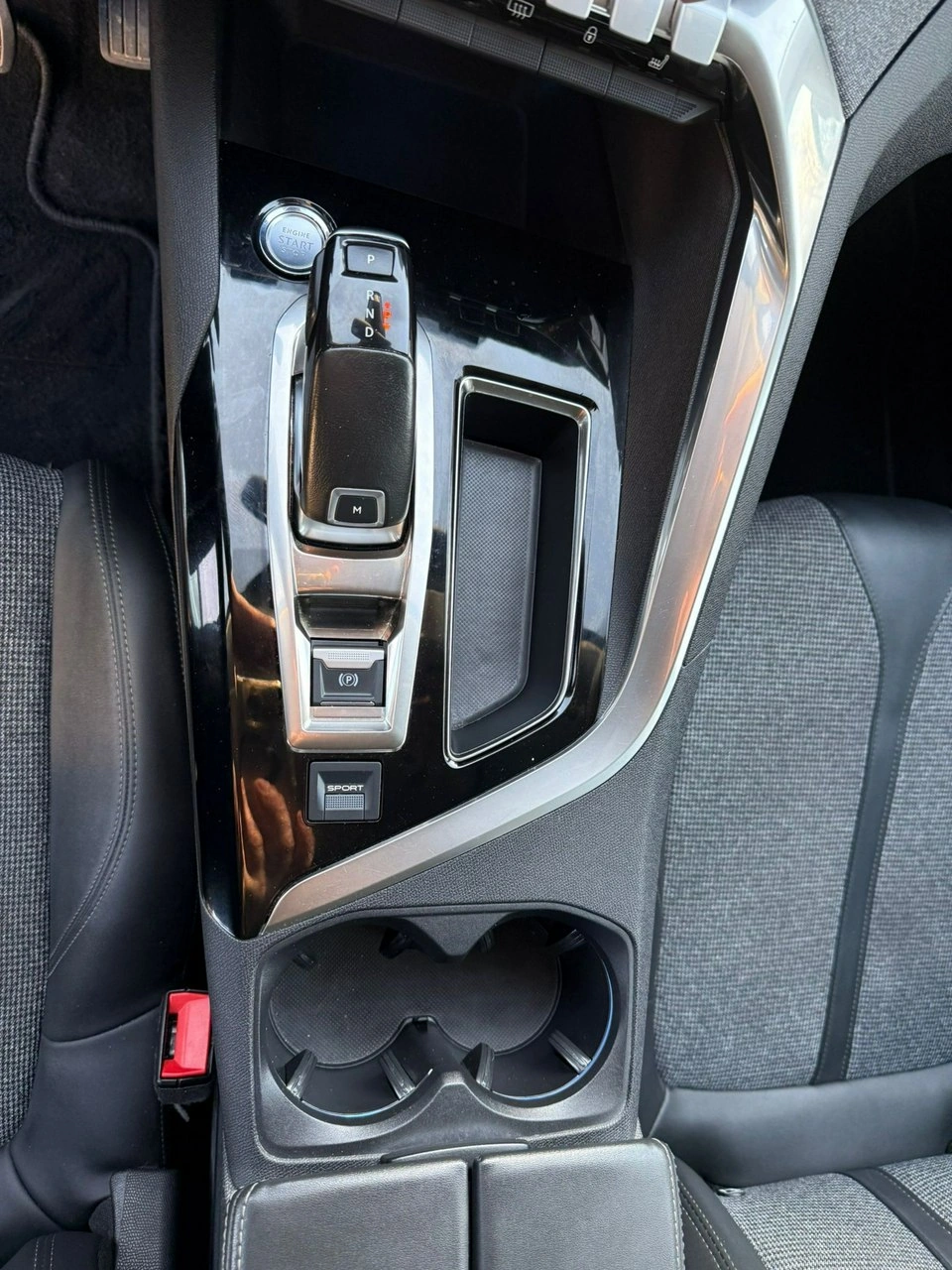 Peugeot 3008 - Zdjęcie 32