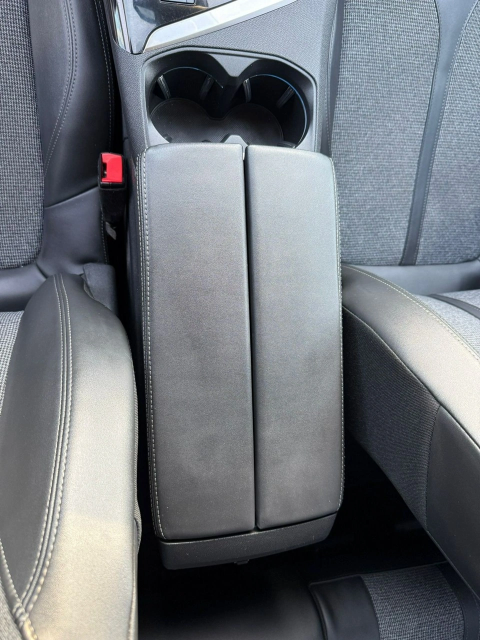 Peugeot 3008 - Zdjęcie 33