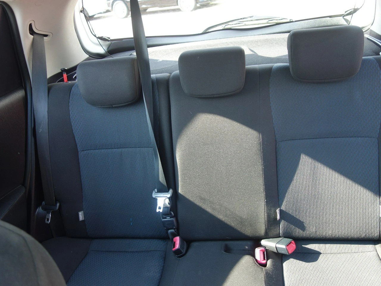 Toyota Yaris - Zdjęcie 10