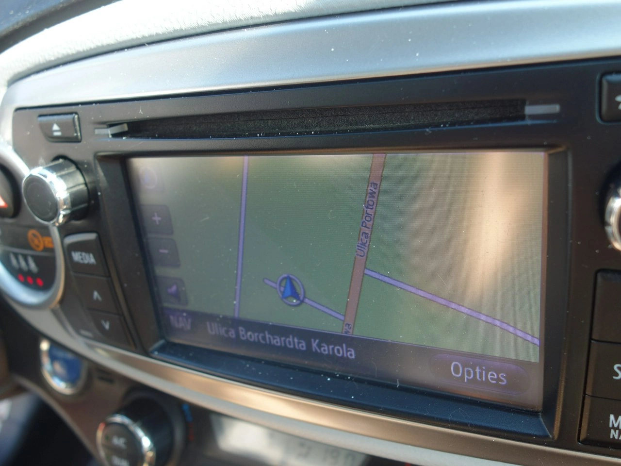 Toyota Yaris - Zdjęcie 20