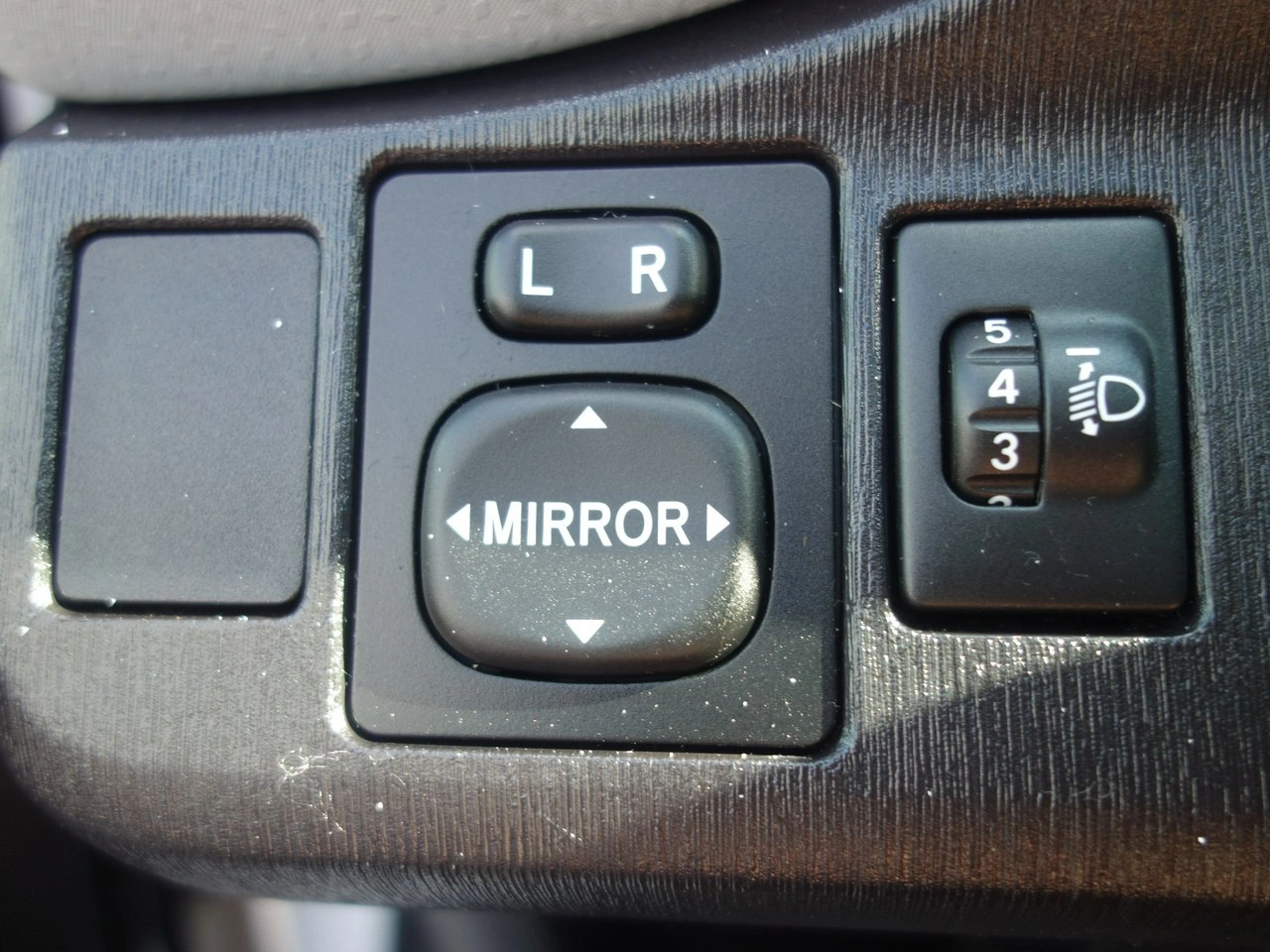 Toyota Yaris - Zdjęcie 30