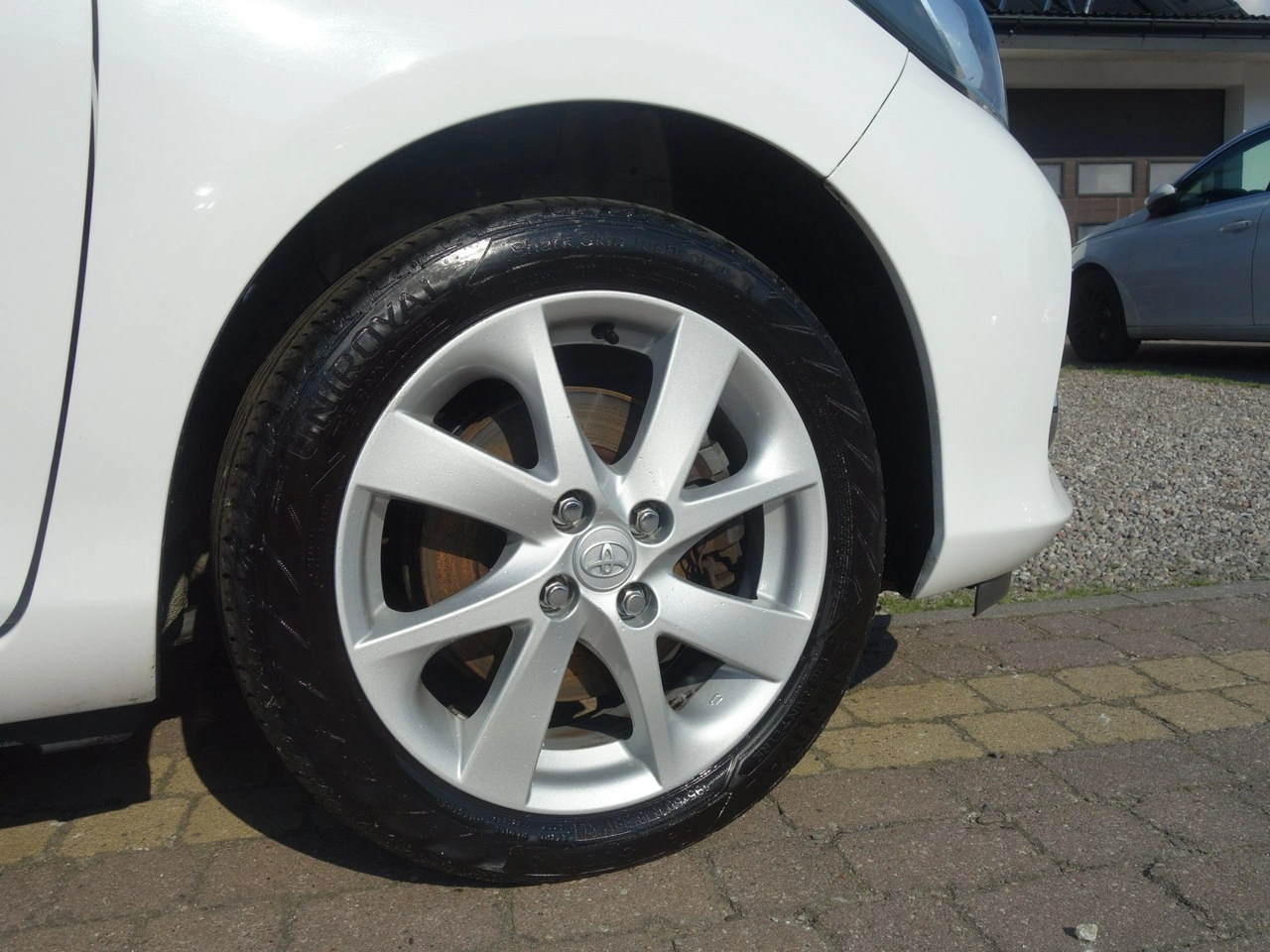 Toyota Yaris - Zdjęcie 3