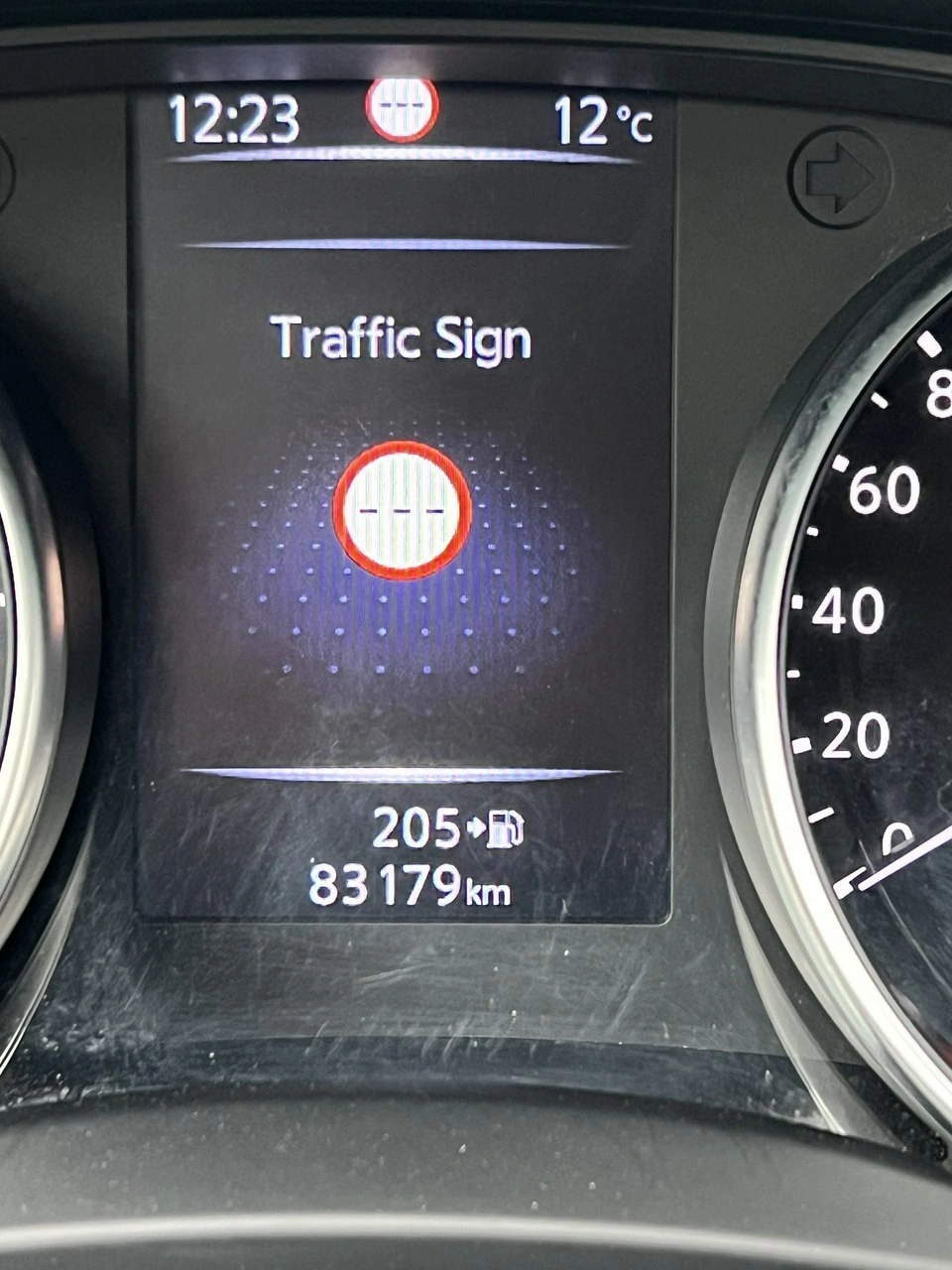 Nissan Qashqai - Zdjęcie 28