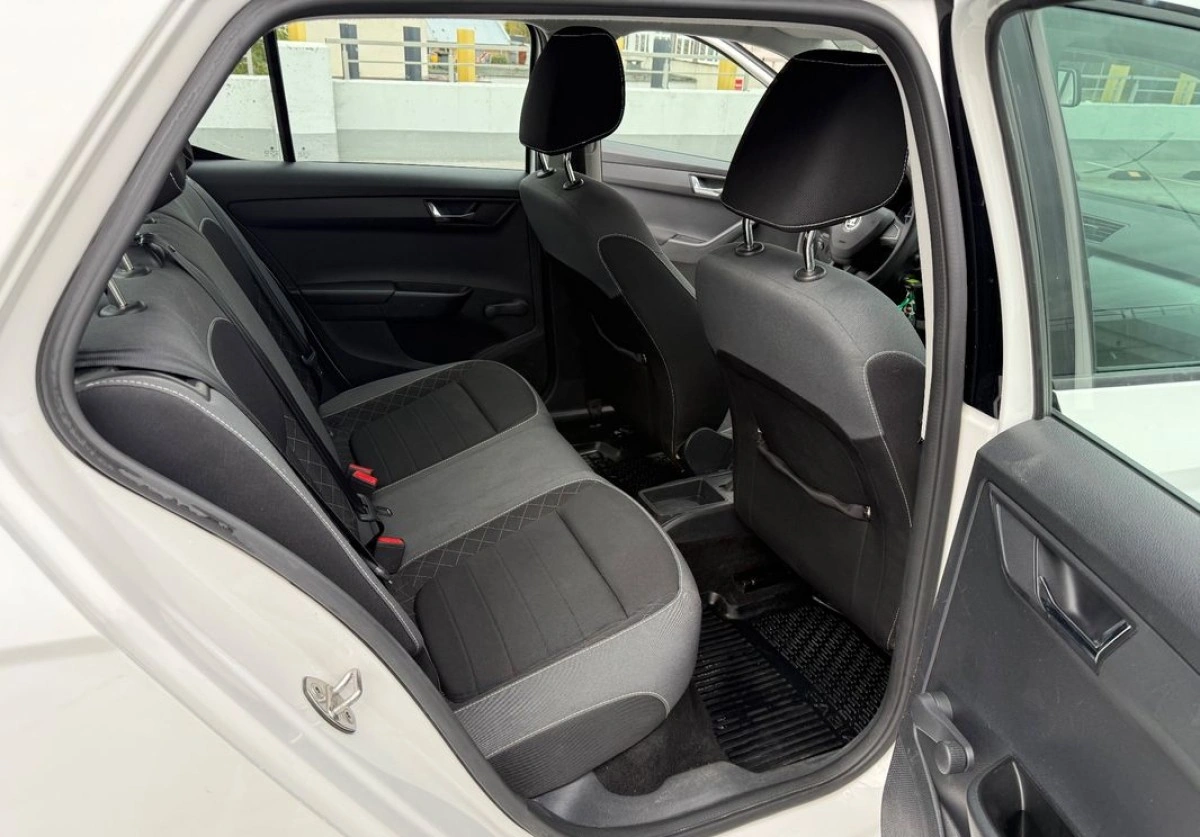 Skoda Fabia - Zdjęcie 22