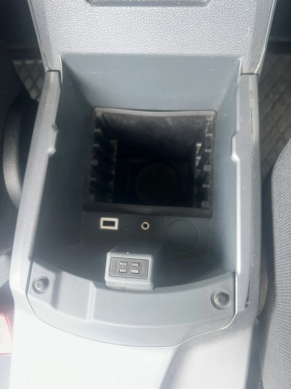 Ford C-MAX - Zdjęcie 29