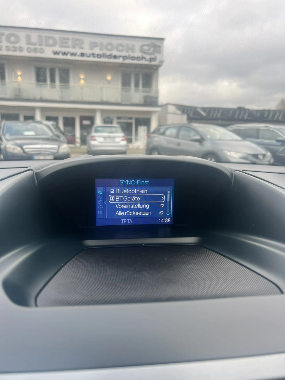 Ford C-MAX - Zdjęcie 31