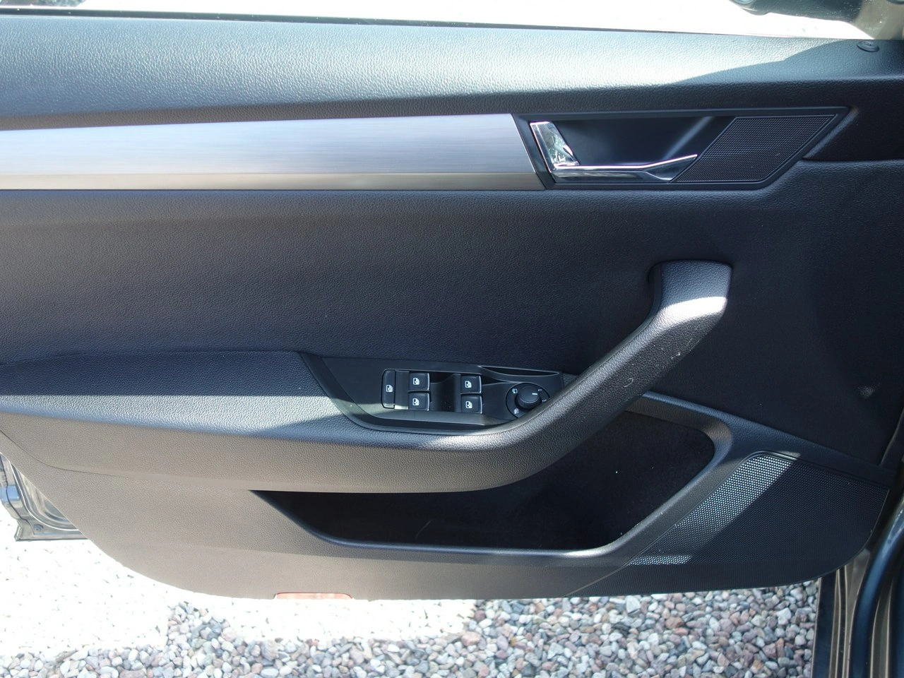 Skoda Superb - Zdjęcie 16