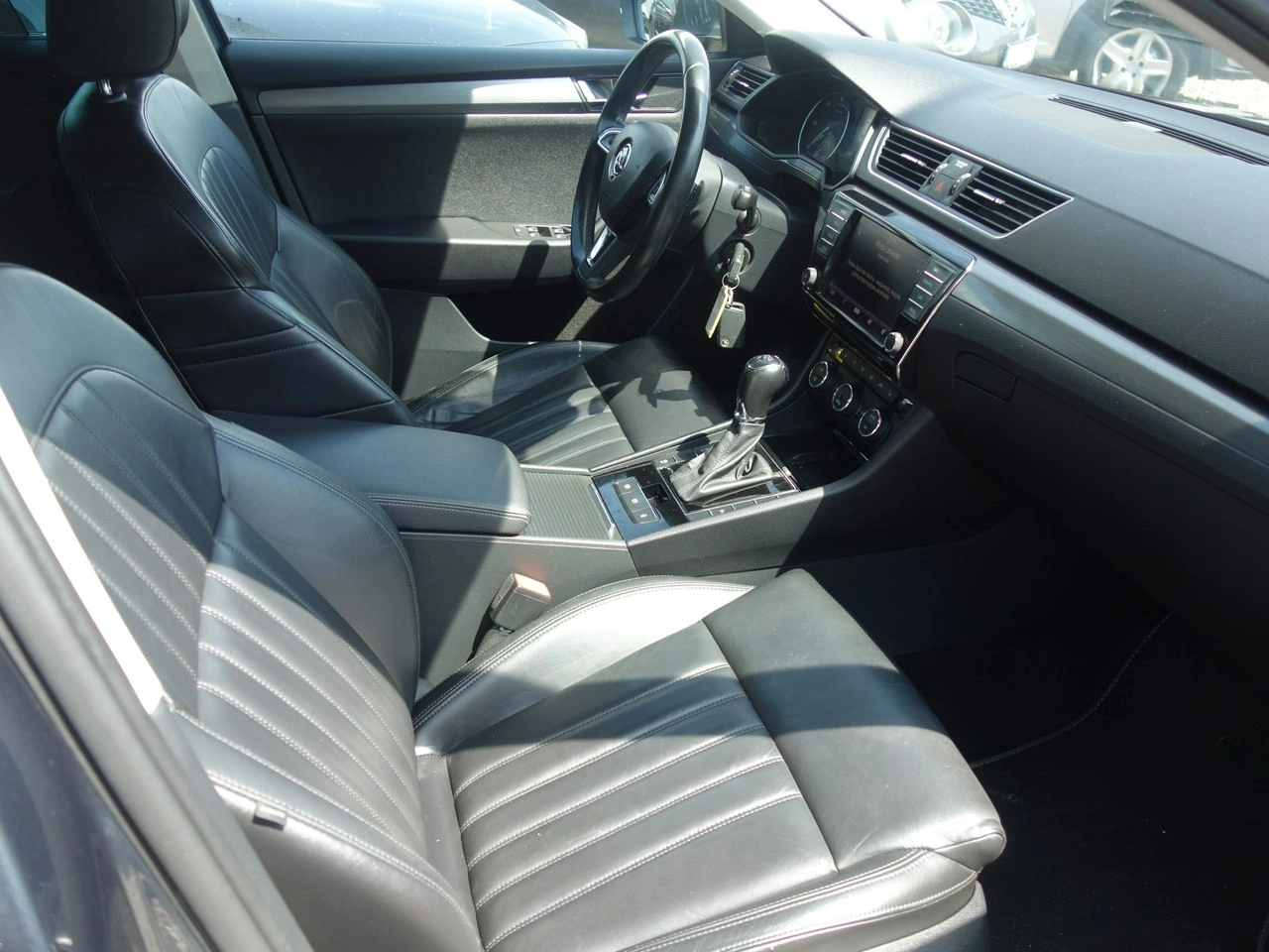 Skoda Superb - Zdjęcie 8