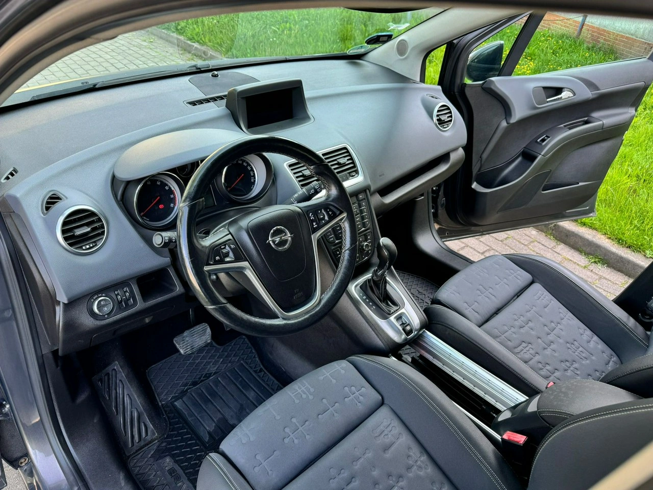 Opel Meriva - Zdjęcie 4