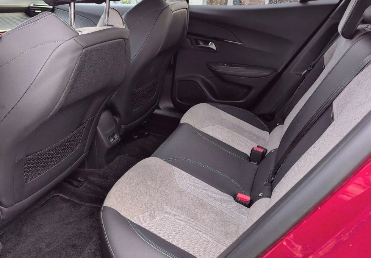 Peugeot 2008 - Zdjęcie 10