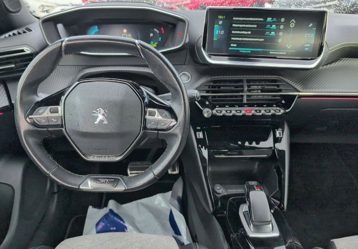 Peugeot 2008 - Zdjęcie 11