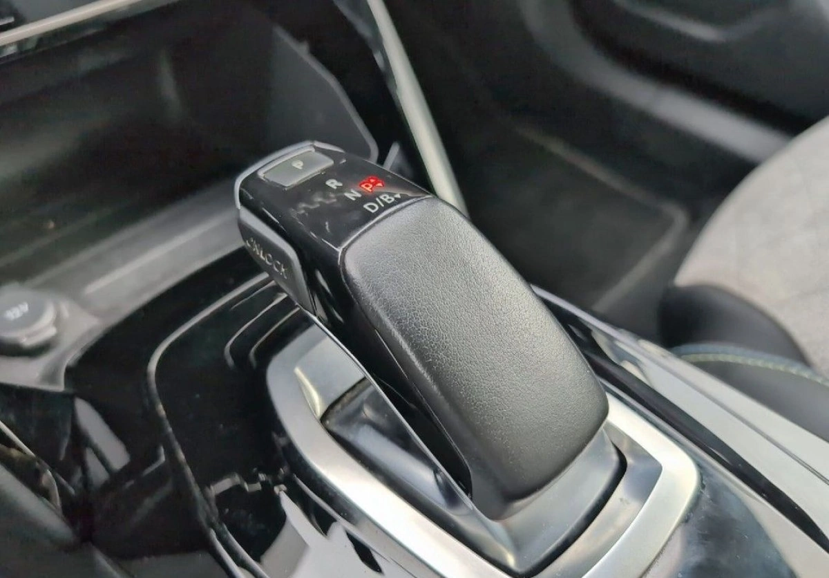 Peugeot 2008 - Zdjęcie 14